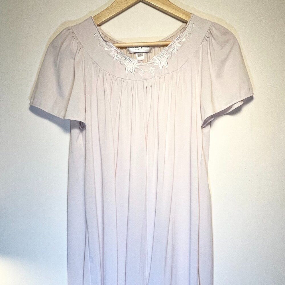 Vintage Miss Elaine Light Pink Embroidered Nylon Nightgown Medium 2000s Coquette